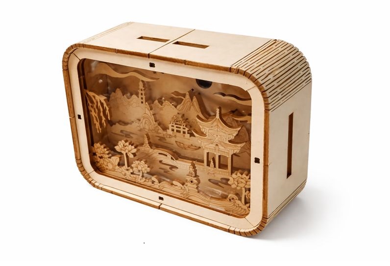 Lampka rzeźbiona biale_tlo_3